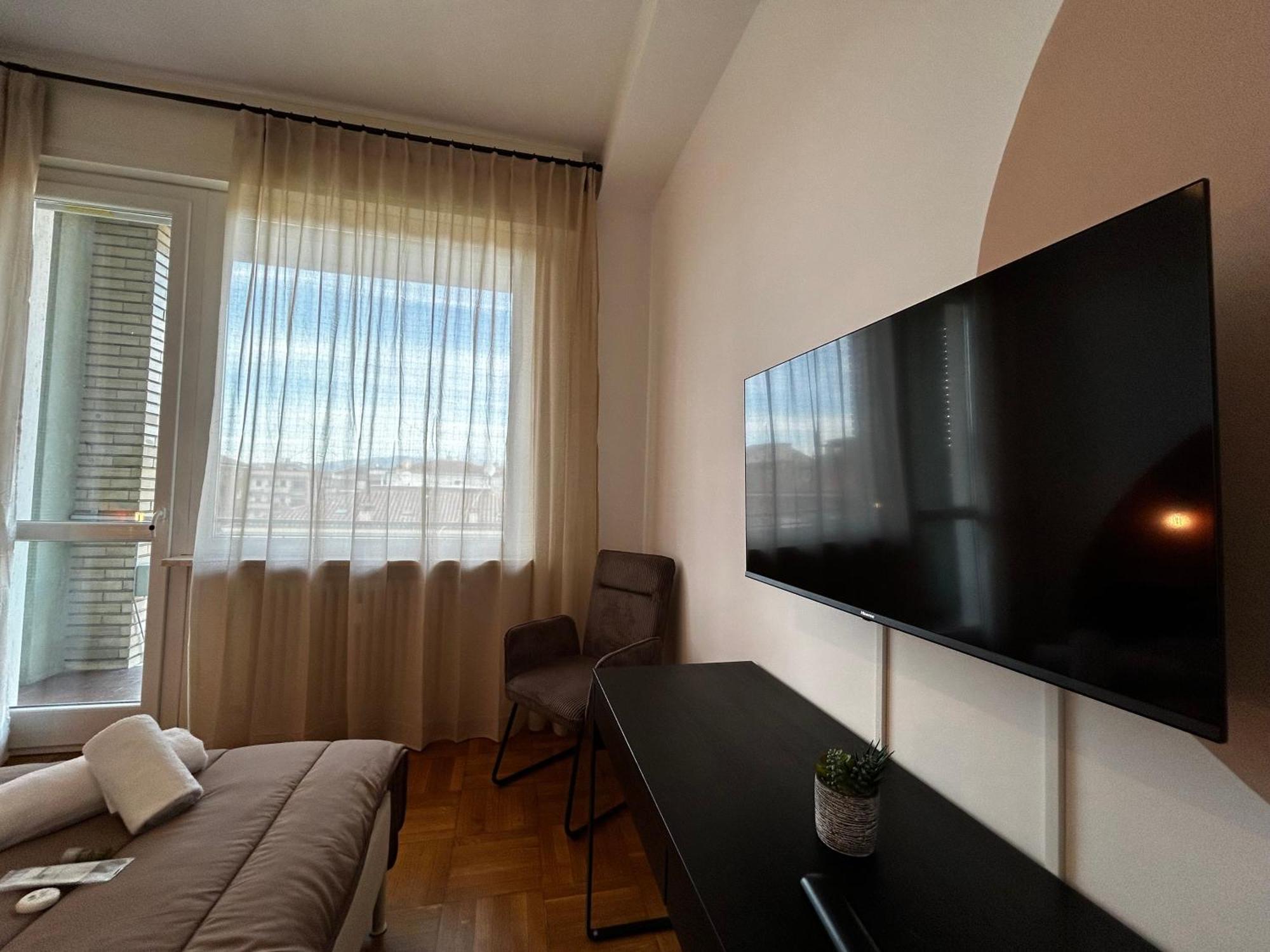 Big House-Private Parking-12" Walk From The Arena Διαμέρισμα Βερόνα Εξωτερικό φωτογραφία
