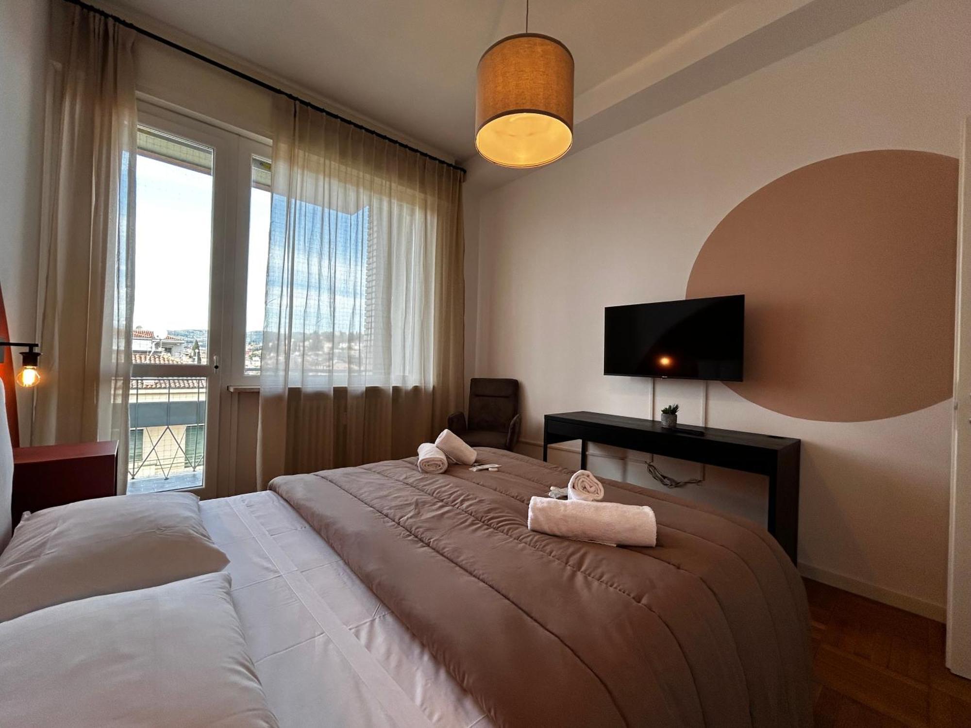 Big House-Private Parking-12" Walk From The Arena Διαμέρισμα Βερόνα Εξωτερικό φωτογραφία